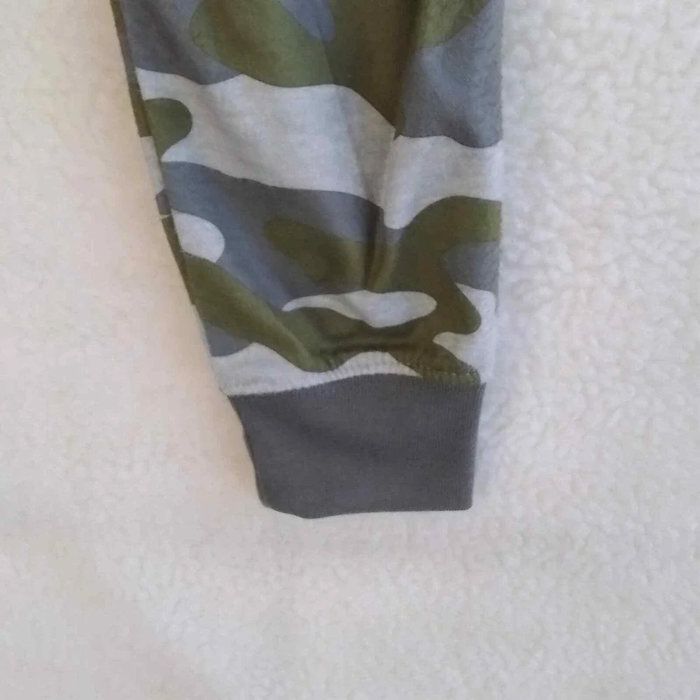 NWT Carter's 2-Piece PJ Set‎ Boy's Size 3t in Camo